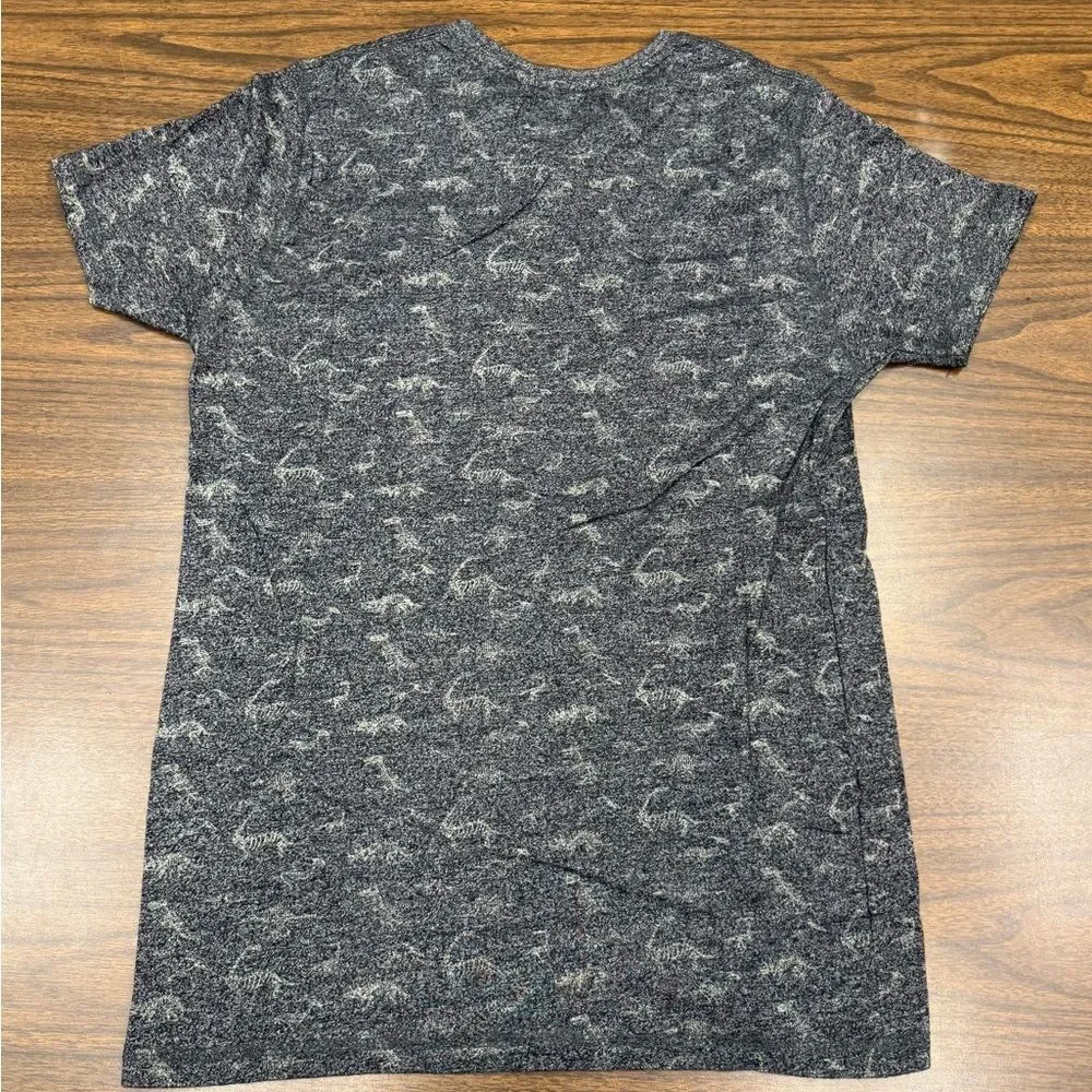 🦕 Men's Gray Dinosaur 🦖 Patterned Short Sleeve Tee by Alpha Beta Size Large - Picture 6 of 6
